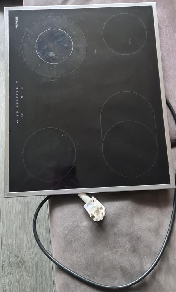 Miele Keramische Kookplaat - Goed Onderhouden, Witgoed en Apparatuur, Kookplaten, Ophalen, Gebruikt, Keramisch, 4 kookzones