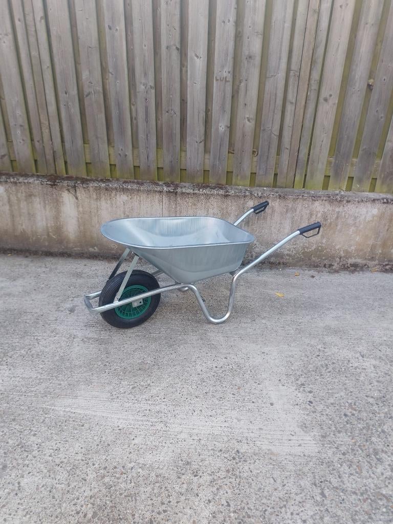Nieuwe 80 liter kruiwagen, Tuin en Terras, Kruiwagens, Ophalen, Zo goed als nieuw