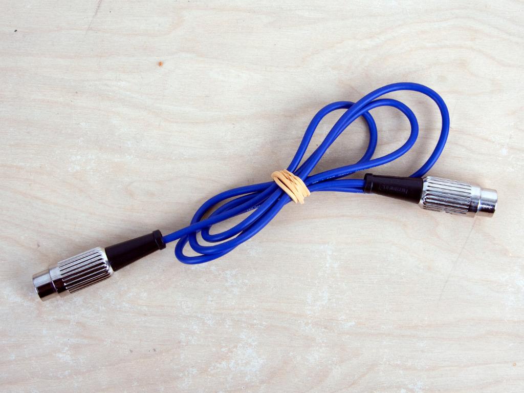 KORTING! Van Damme DIN 4 / 5 / RCA male / RCA fem kabels/etc, Overige merken, Ophalen of Verzenden, Zo goed als nieuw, Minder dan 60 watt