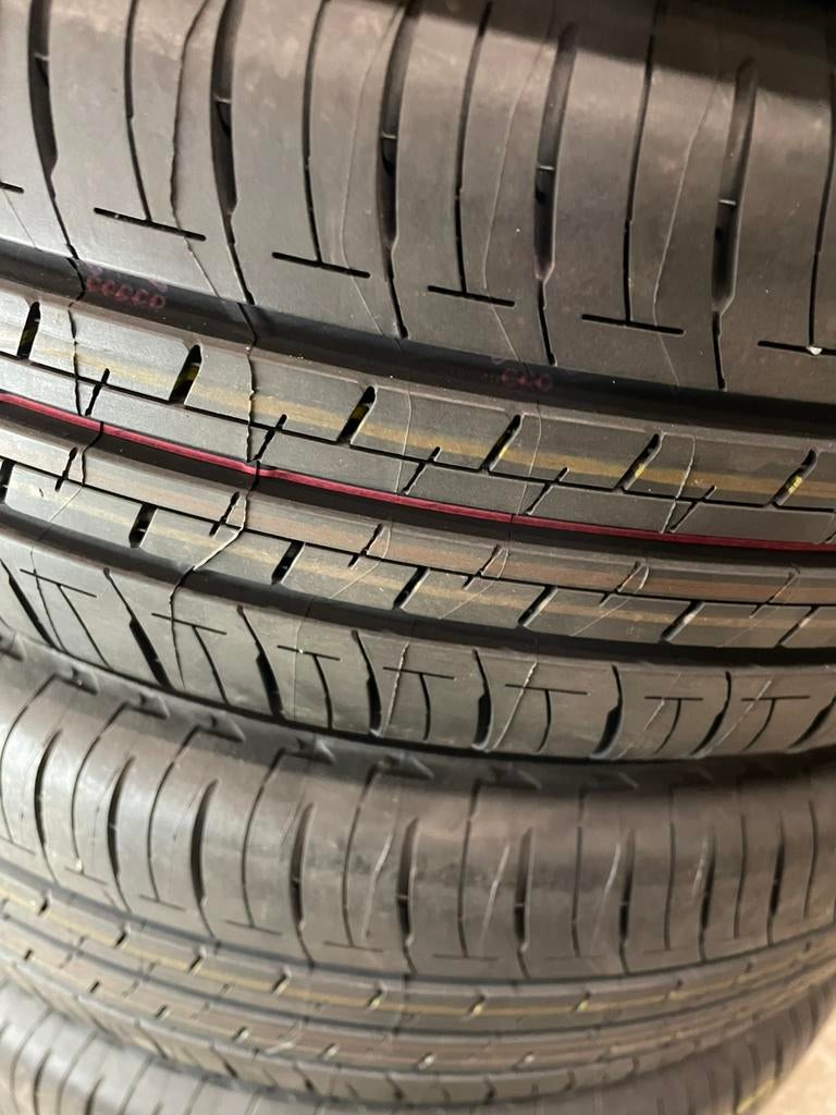 ''175/65 R15 Bridstone (Zo goed als nieuw) 60 euro'', Ophalen, Gebruikt, 15 inch, 175 mm