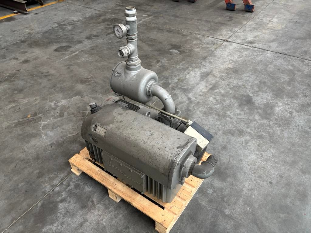 Busch Vacuümpompinstallatie – Type 160-138, Ophalen