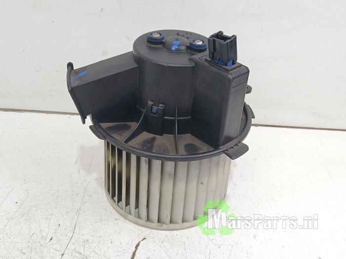 Kachel Ventilatiemotor van een Peugeot 307, Gebruikt, -, -, 6 maanden garantie