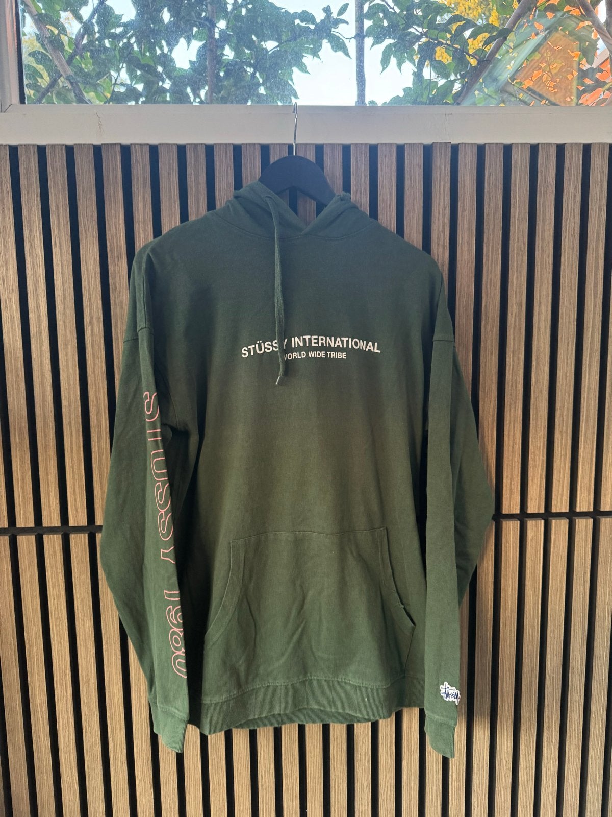 Stüssy International World Wide Tribe Hoodie - Groen, -, Stussy@support.com, Ophalen of Verzenden, Zo goed als nieuw