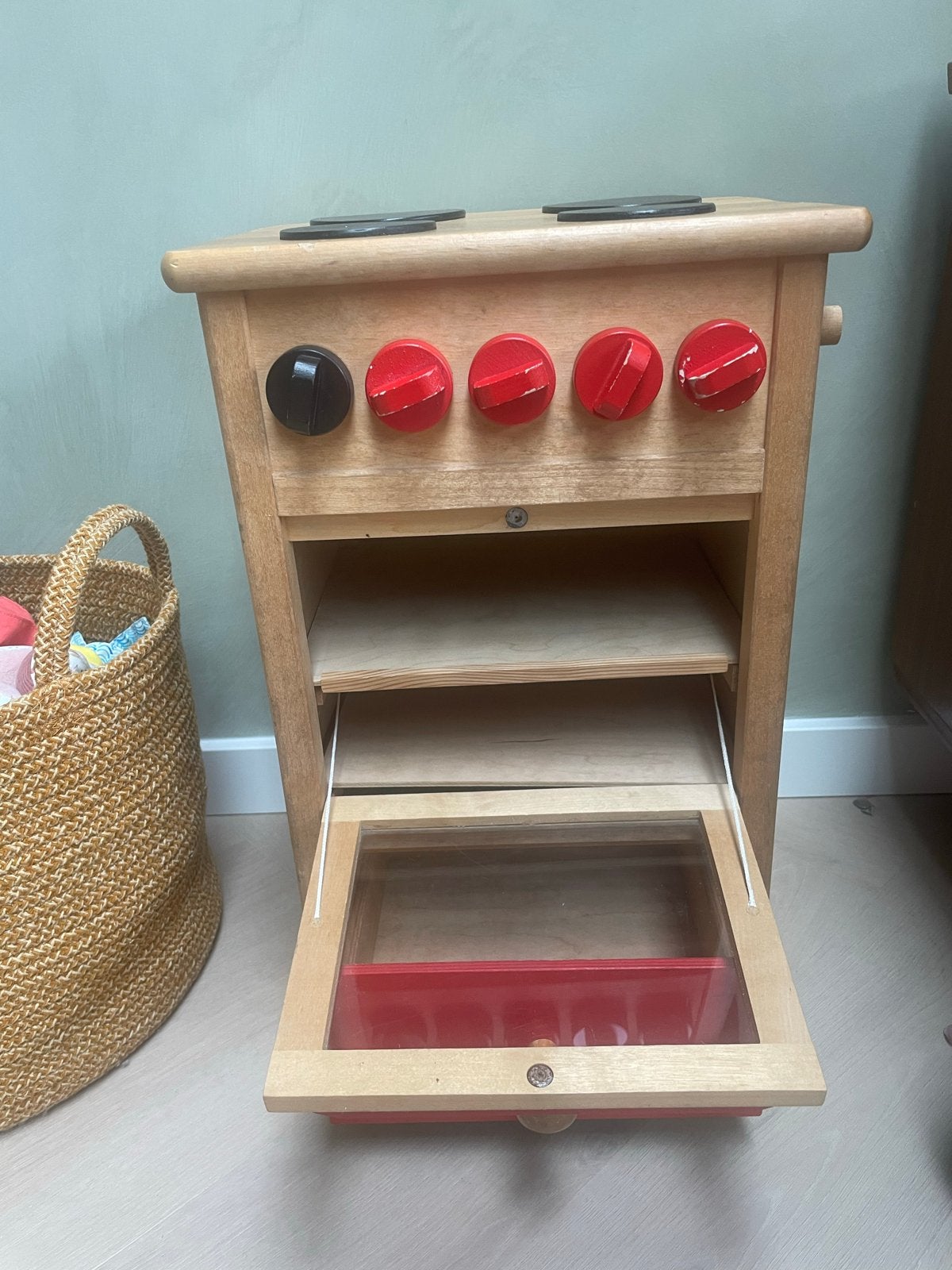 Houten speelkeukentje met rode accenten, Ophalen, Gebruikt