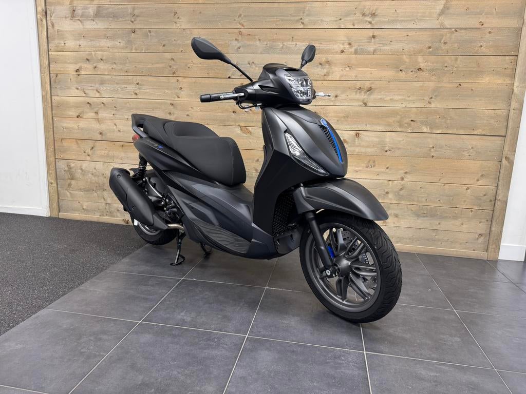Piaggio Beverly S 310 Mat-Zwart 2026 AANBIEDING NIEUW RIJKL., Diezerplein 17 Zwolle, Scooter, Nieuw, 310 cc
