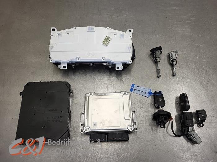 Kontaktslot + computer van een Fiat Scudo, Gebruikt, -, -, Ophalen of Verzenden