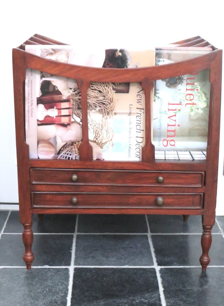 Foto 6 van Klassiek boekenrek/ tijdschriftenrek