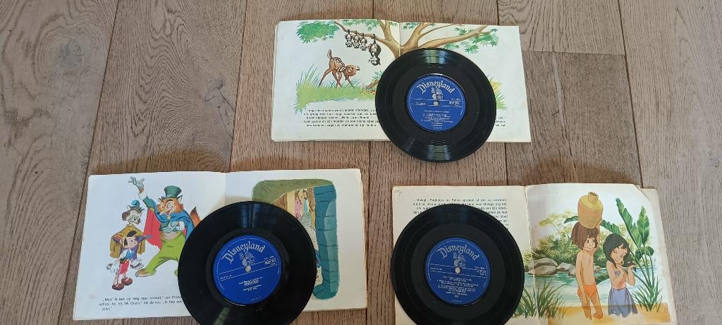 Set van 3 Vintage Disney Luisterboekjes + Vinyl Singles, Ophalen of Verzenden, Overige figuren, Gebruikt, Overige typen