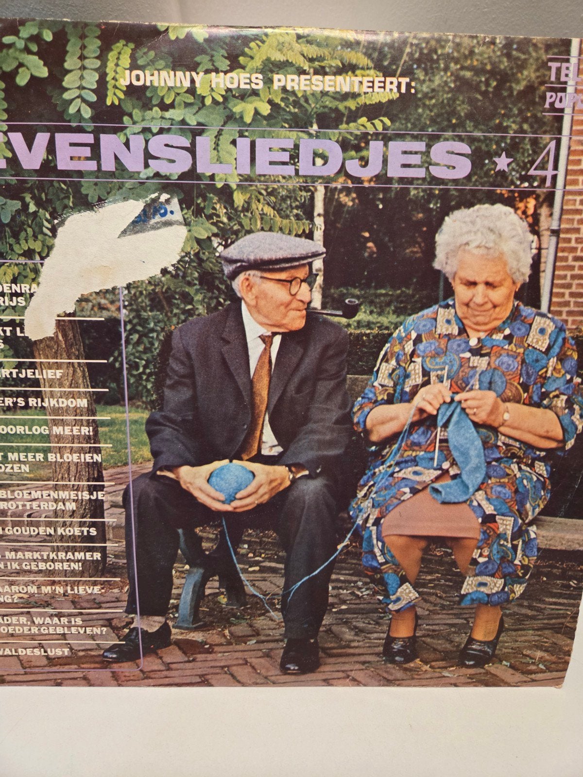 Johnny Hoes Presenteert: Levensliedjes 4 (Vinyl LP), Cd's en Dvd's, Cd's | Nederlandstalig, Ophalen of Verzenden, Gebruikt, Levenslied of Smartlap
