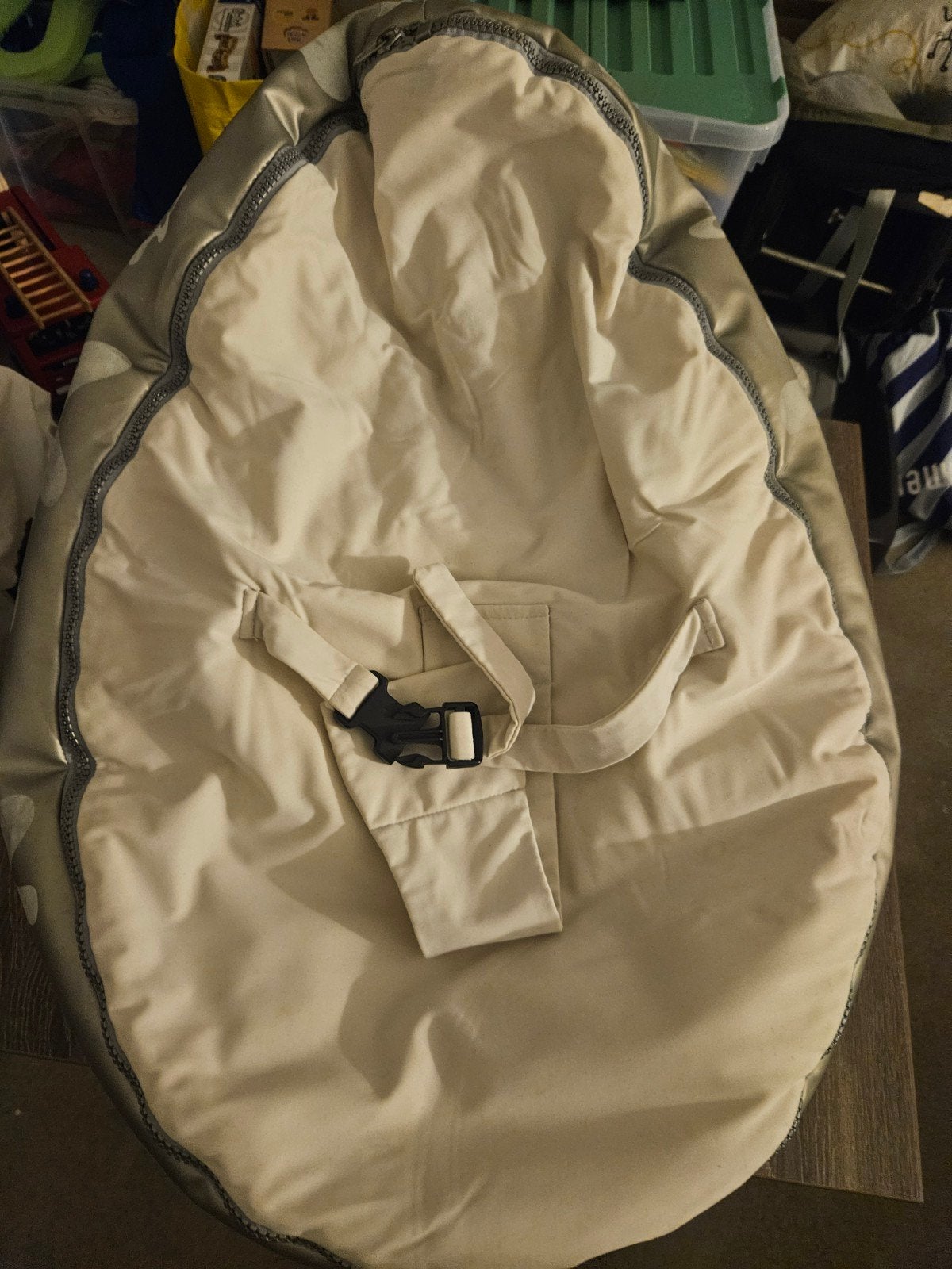 Doomoo Comfy Baby Zitzak met Gordel, Kinderen en Baby's, Wipstoeltjes, Ophalen, Gebruikt, Overige merken, Met gordel(s) of riempje(s)