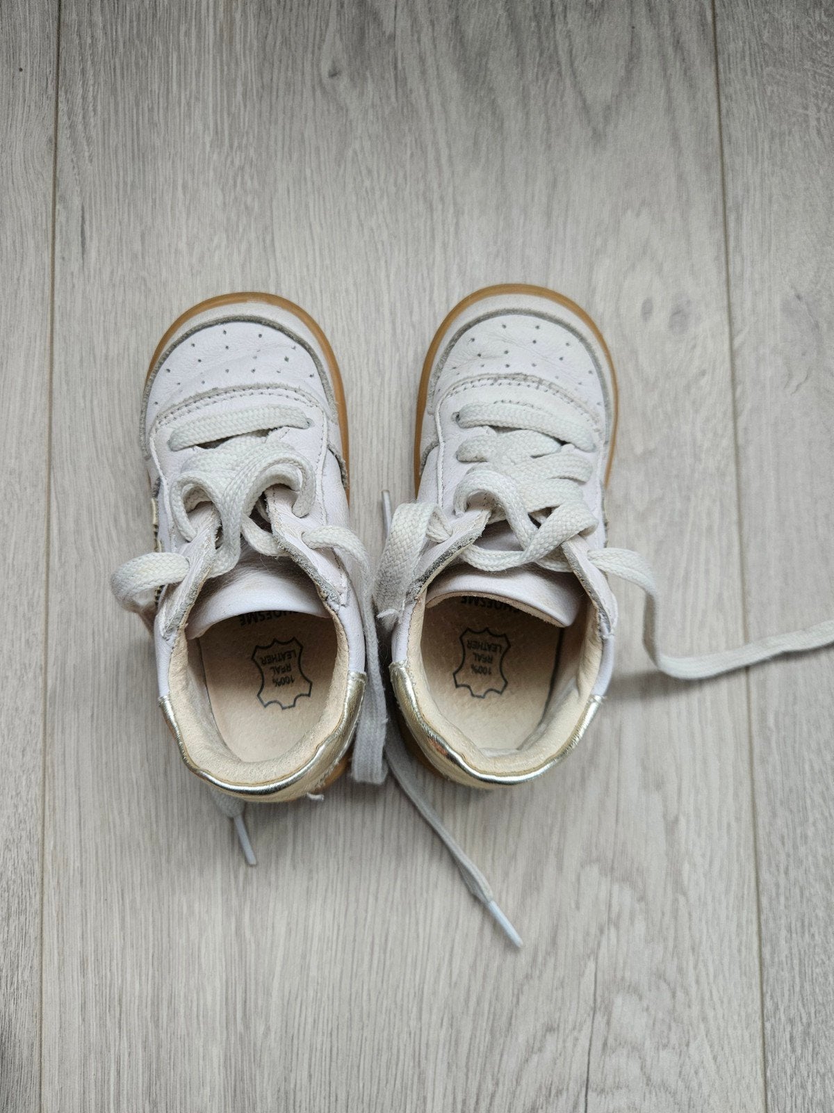 Shoesme babyschoentjes maat 24 wit/goud leer, Kinderen en Baby's, Babykleding | Schoentjes en Sokjes, Schoentjes, Jongetje of Meisje