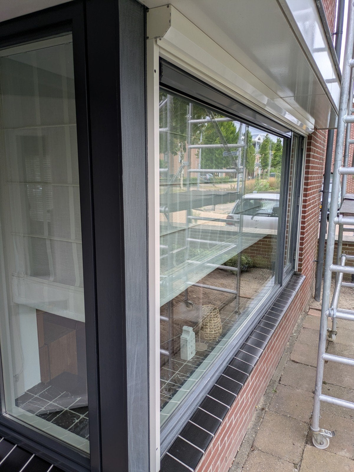 Externe zonwering met geleiders, 319 cm breed, 135 cm lang, Ophalen