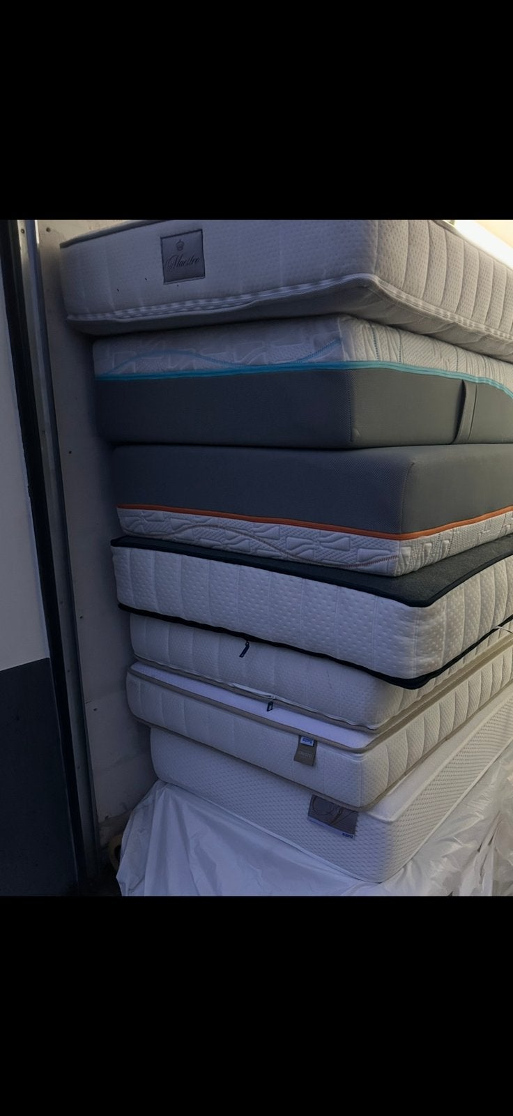 Diverse Showroom Matrassen – Tempur, M line, Auping & Emma, Huis en Inrichting, Slaapkamer | Matrassen en Bedbodems, 90 cm, Eenpersoons