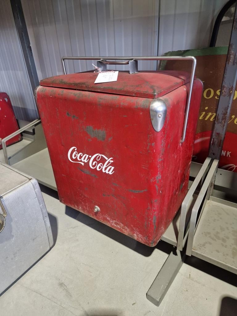 Coca-Cola. 7up. Pepsi. Miller. Royal crown. Dr pepper. Coole