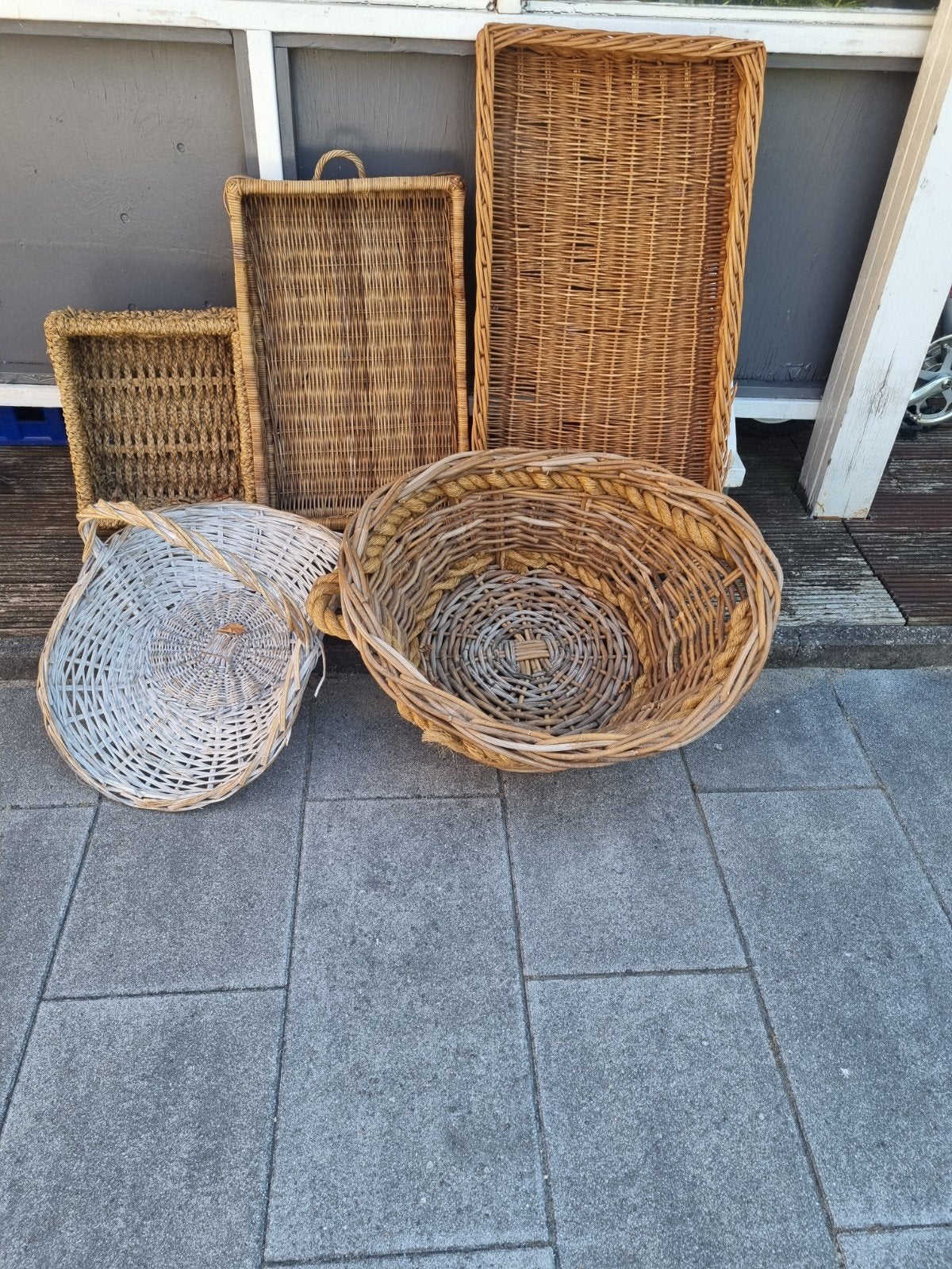 Partij vintage rieten manden - Diverse maten en vormen, Ophalen, Gebruikt, Mand, Rond