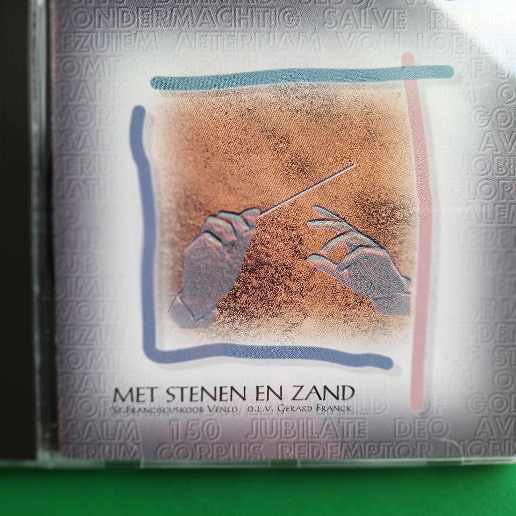 MET STENEN EN ZAND - ST. FRANCISCUSKOOR VENLO - GERARD FRANC, Ophalen of Verzenden, Zo goed als nieuw, Overige genres