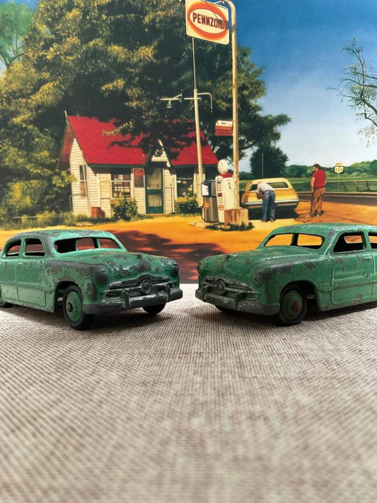 Dinky Toys: 2 stuks Ford Sedan 1949 “Fordor”, Ophalen of Verzenden, Gebruikt, Auto, Dinky Toys
