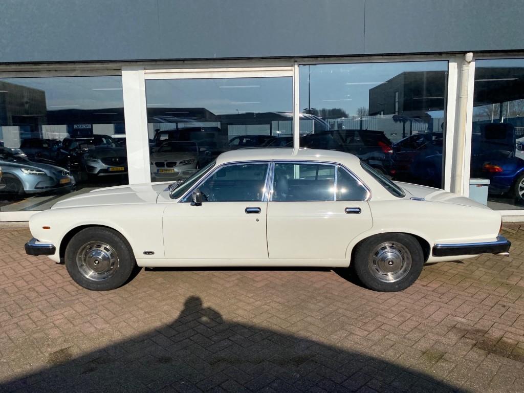 Jaguar XJ-6 4.2 Series III Sovereign AUT. AIRCO NL-auto 166., Auto's, Oldtimers, Automaat, Achterwielaandrijving, Overige kleuren