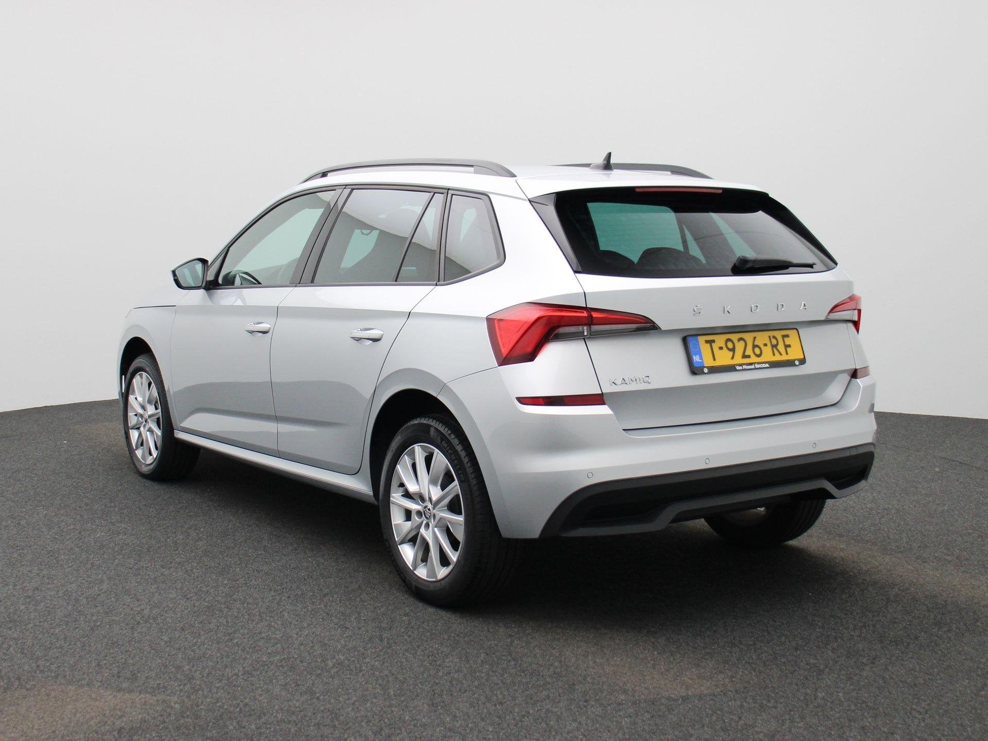 Skoda Kamiq 1.0 TSI Sport Business Stoelverwarming/Virtual C, 12 maanden, Gebruikt, 49 €/maand, Origineel Nederlands