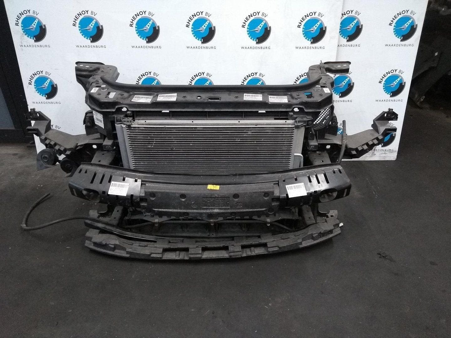 MINI (BMW) COUNTRYMAN VOORFRONT 2010, Ophalen of Verzenden, Gebruikt, Stiba lid