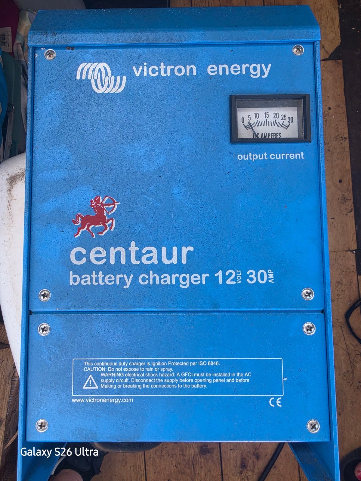 Victron Centaur Acculader 12V 30A, Ophalen of Verzenden, Gebruikt