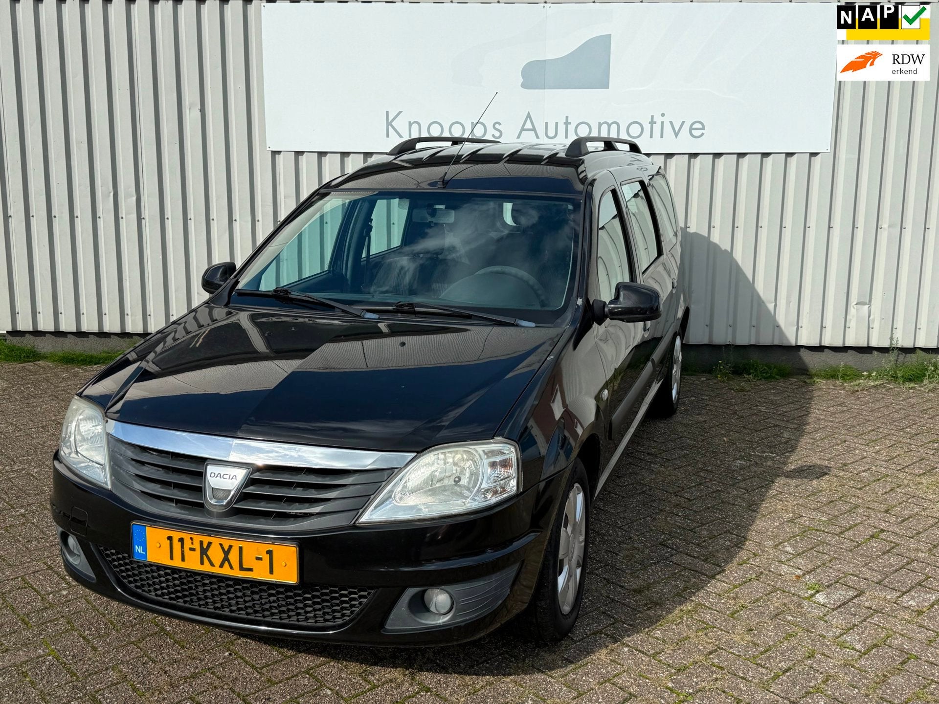 Dacia Logan MCV 1.6-16V Lauréate, Auto's, Stof, Gebruikt, 4 cilinders, Elektrische ramen