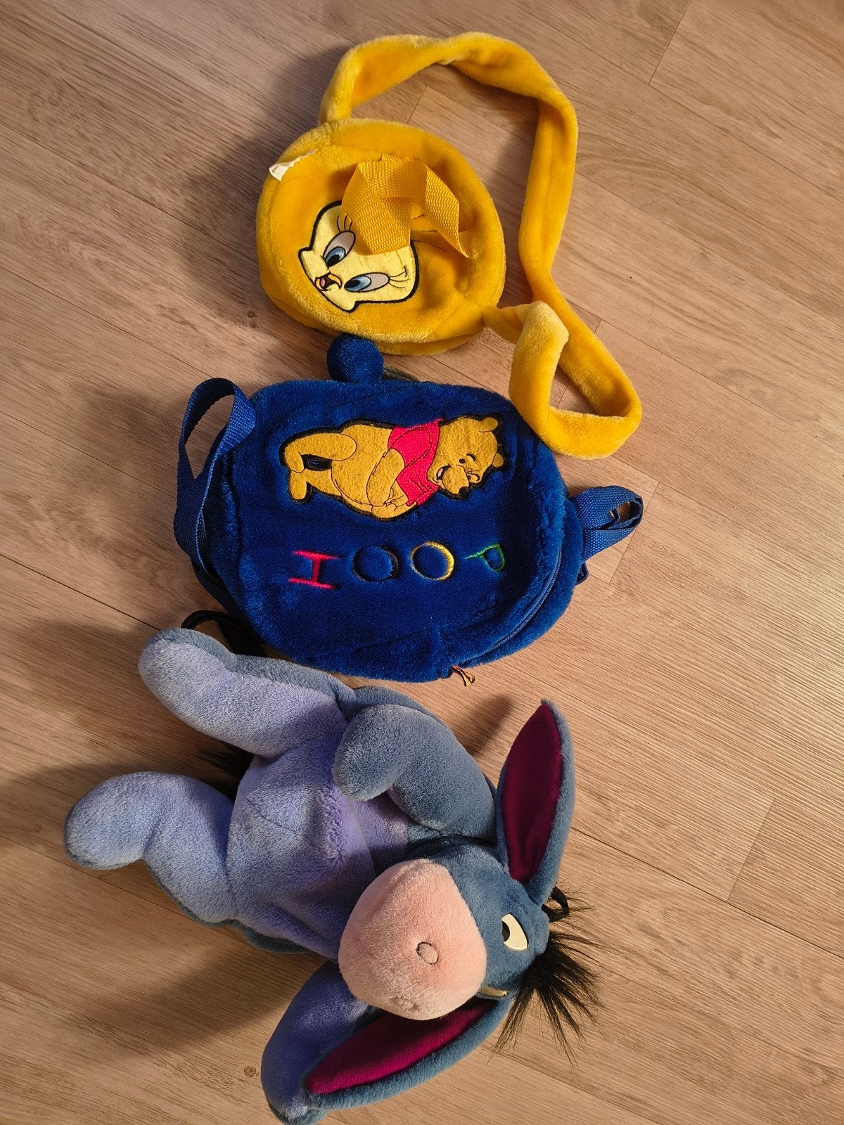 Set van 3 pluche tassen: Tweety, Eeyore, Winnie de Pooh, Kinderen en Baby's, Verzenden