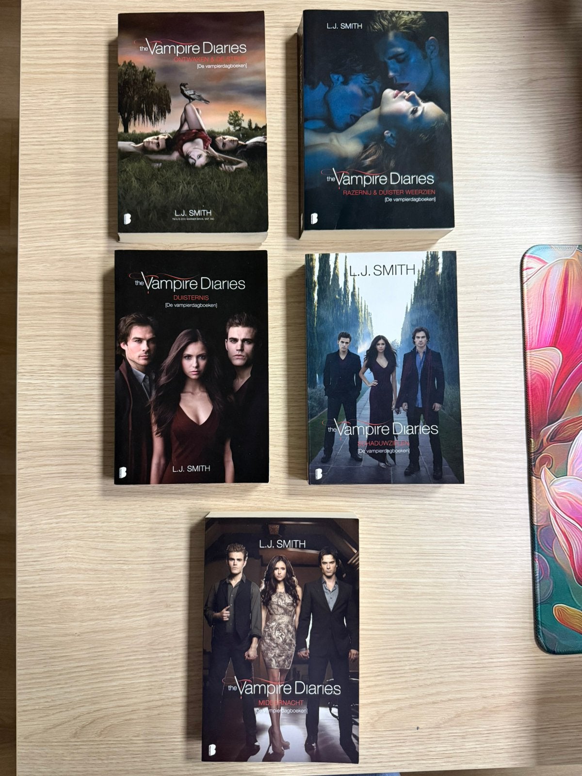 Vampire diaries 5 boeken, Ophalen of Verzenden, Zo goed als nieuw, L.J. Smith