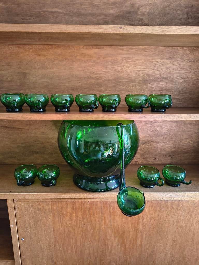 Antiek groen glas bowlstel, Antiek en Kunst, Antiek | Glas en Kristal, Ophalen of Verzenden