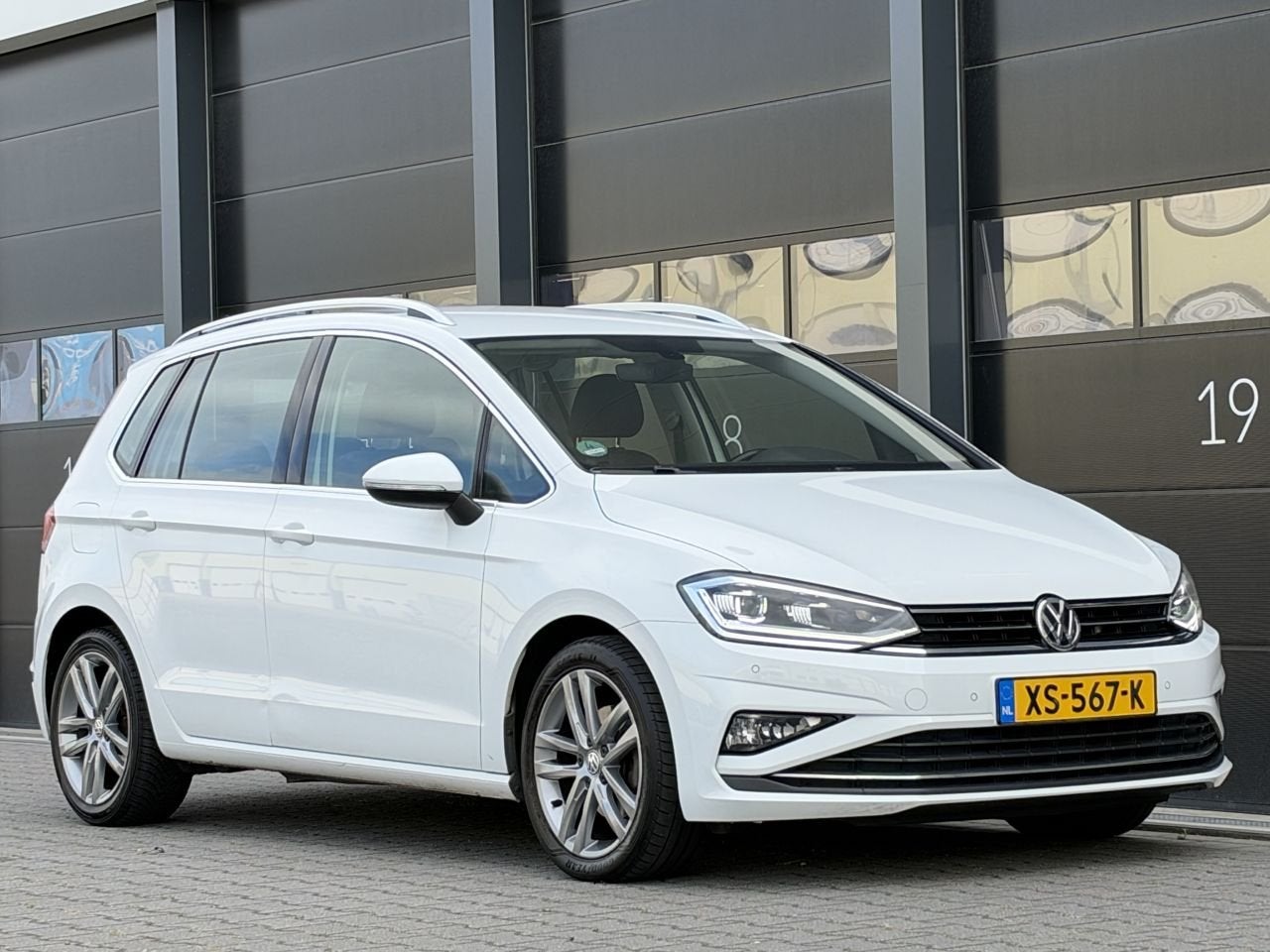 Volkswagen Golf Sportsvan 1.6 TDI Highline Xenon Camera EURO, 1345 kg, Euro 6, 116 pk, Wit