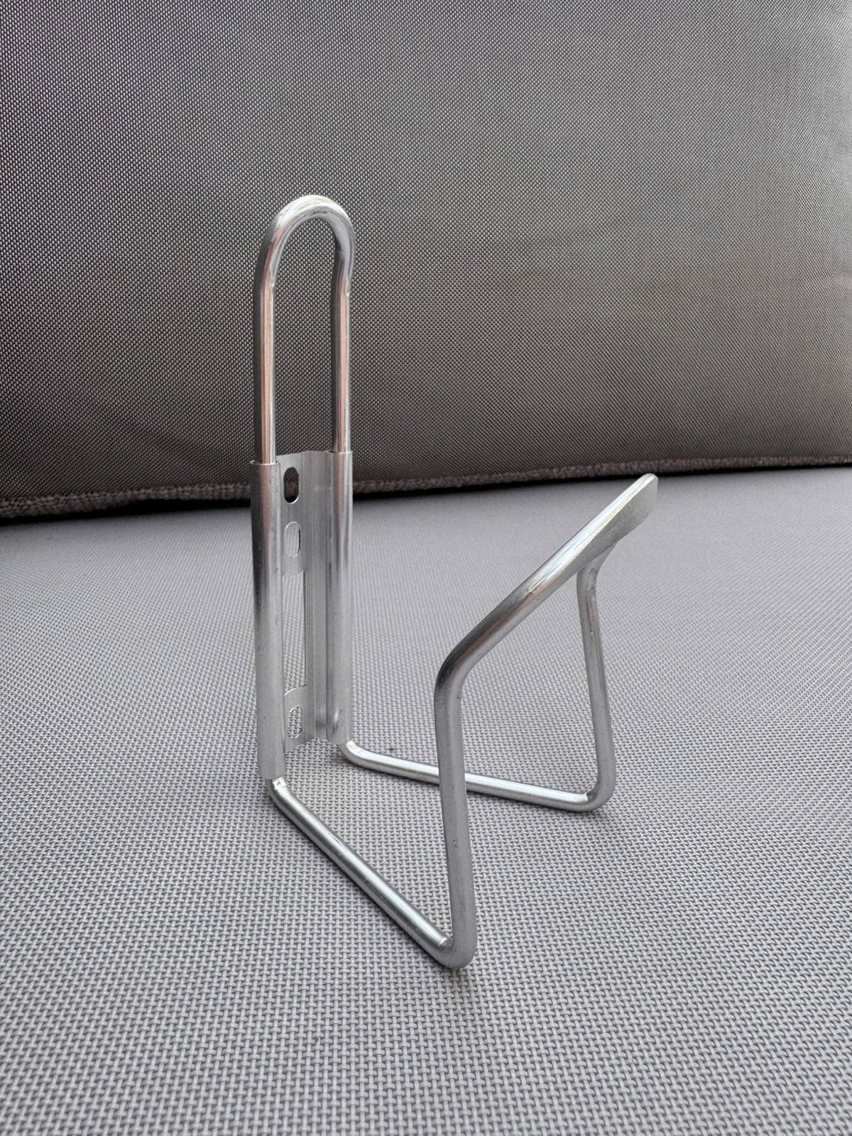 Aluminium Bidonhouder / Fleshouder Fiets – Lichtgewicht, Fietsen en Brommers, Fietsaccessoires | Fietsenrekken, Ophalen of Verzenden