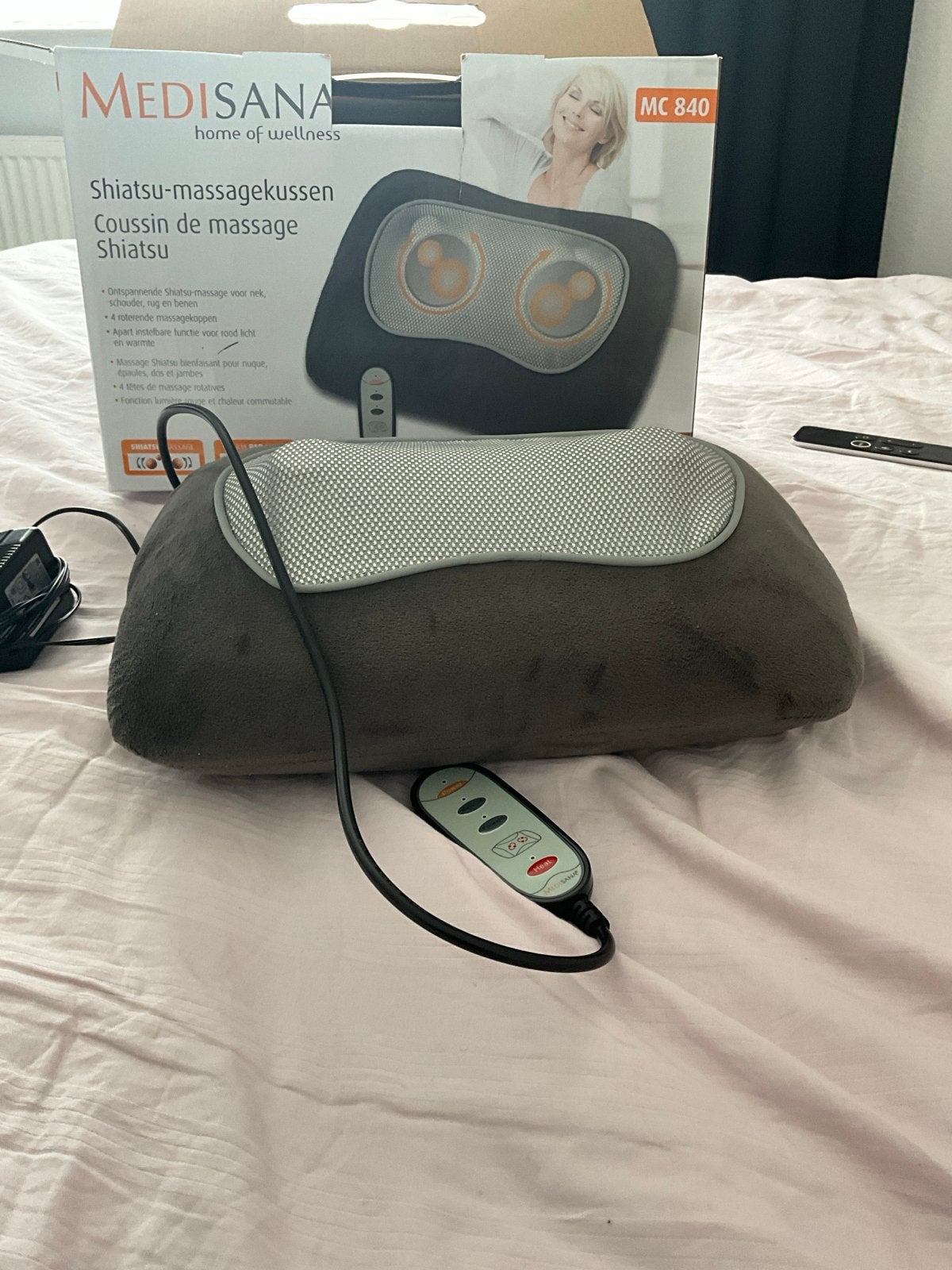 Medisana Shiatsu massagekussen MC 840, Sport en Fitness, Massageproducten, Ophalen of Verzenden, Zo goed als nieuw, Massagestoel of Kussen