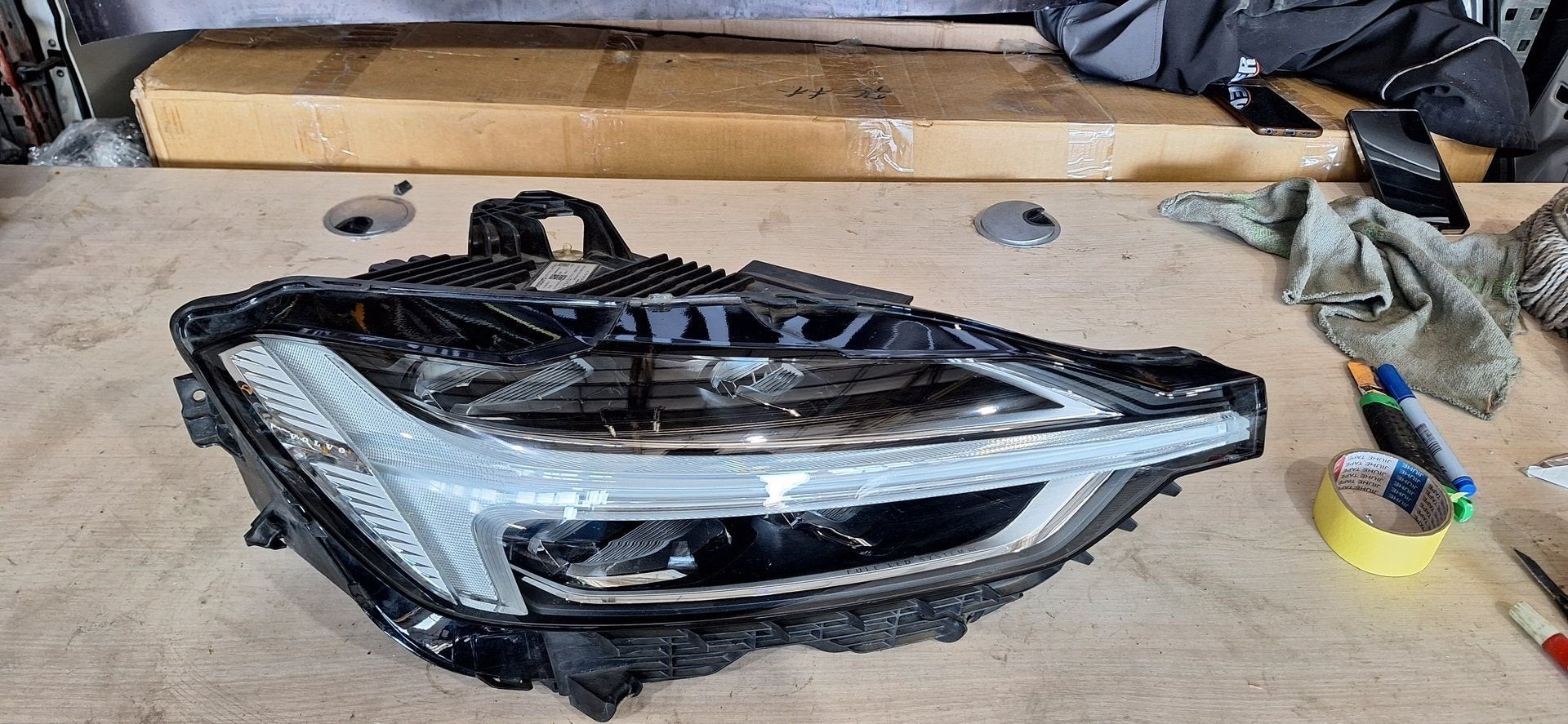 Volvo XC60 Koplamp, Gebruikt, -, -, Ophalen of Verzenden