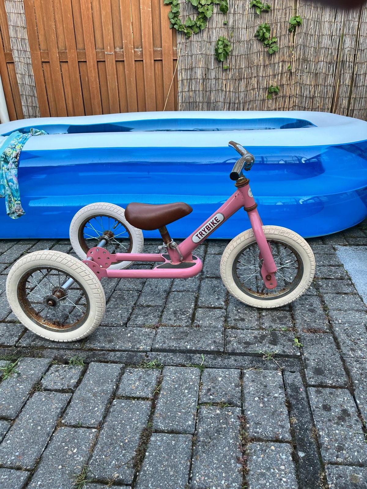 Gebruikte TryBike loopfiets - roze, werkt nog goed, Ophalen, Gebruikt, Minder dan 16 inch