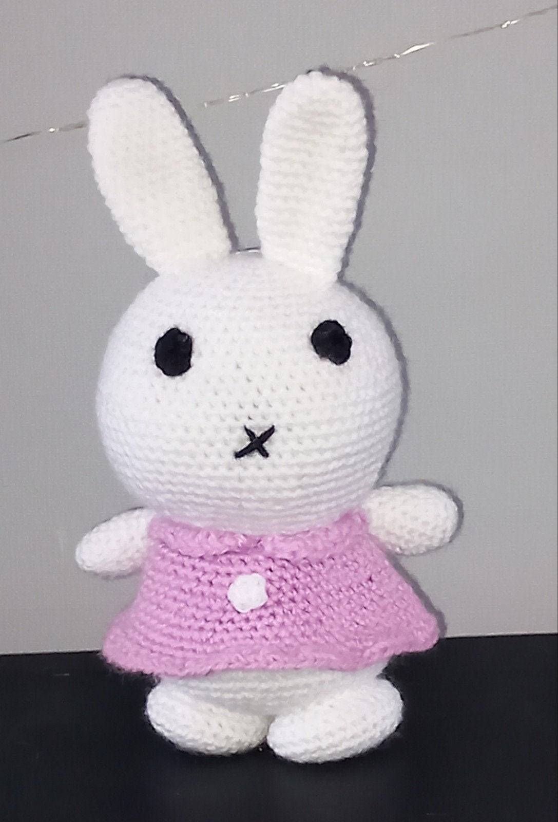 Gehaakte Nijntje knuffel met paarse jurkje, Kinderen en Baby's, Overige merken, Handgemaakt, Nijntje, Ophalen of Verzenden
