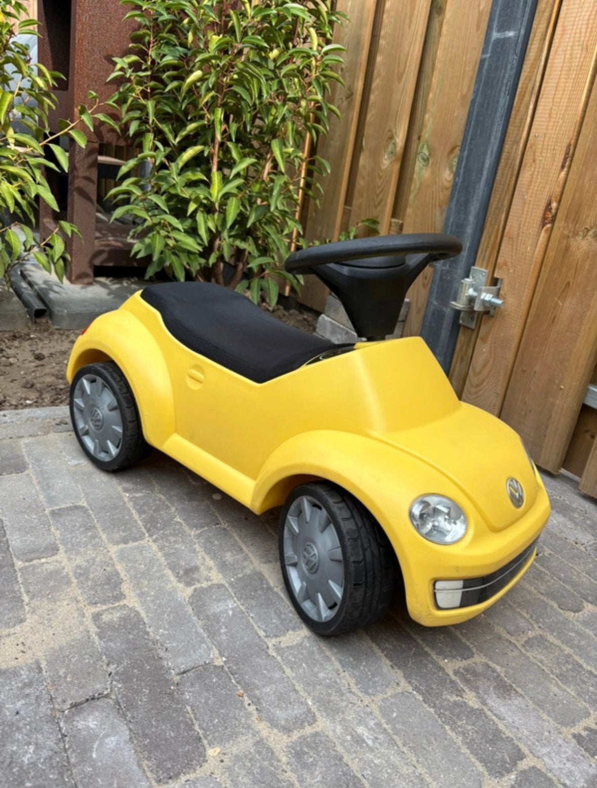 Geelkleurige Volkswagen Beetle loopauto in hele goede staat., Ophalen, Zo goed als nieuw, Loopfiets