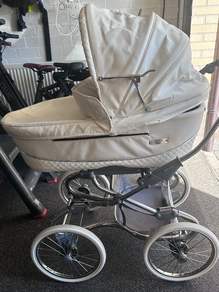 Bebecar Kinderwagen in hele goede staat ( wit ), Ophalen of Verzenden, Gebruikt, Overige merken