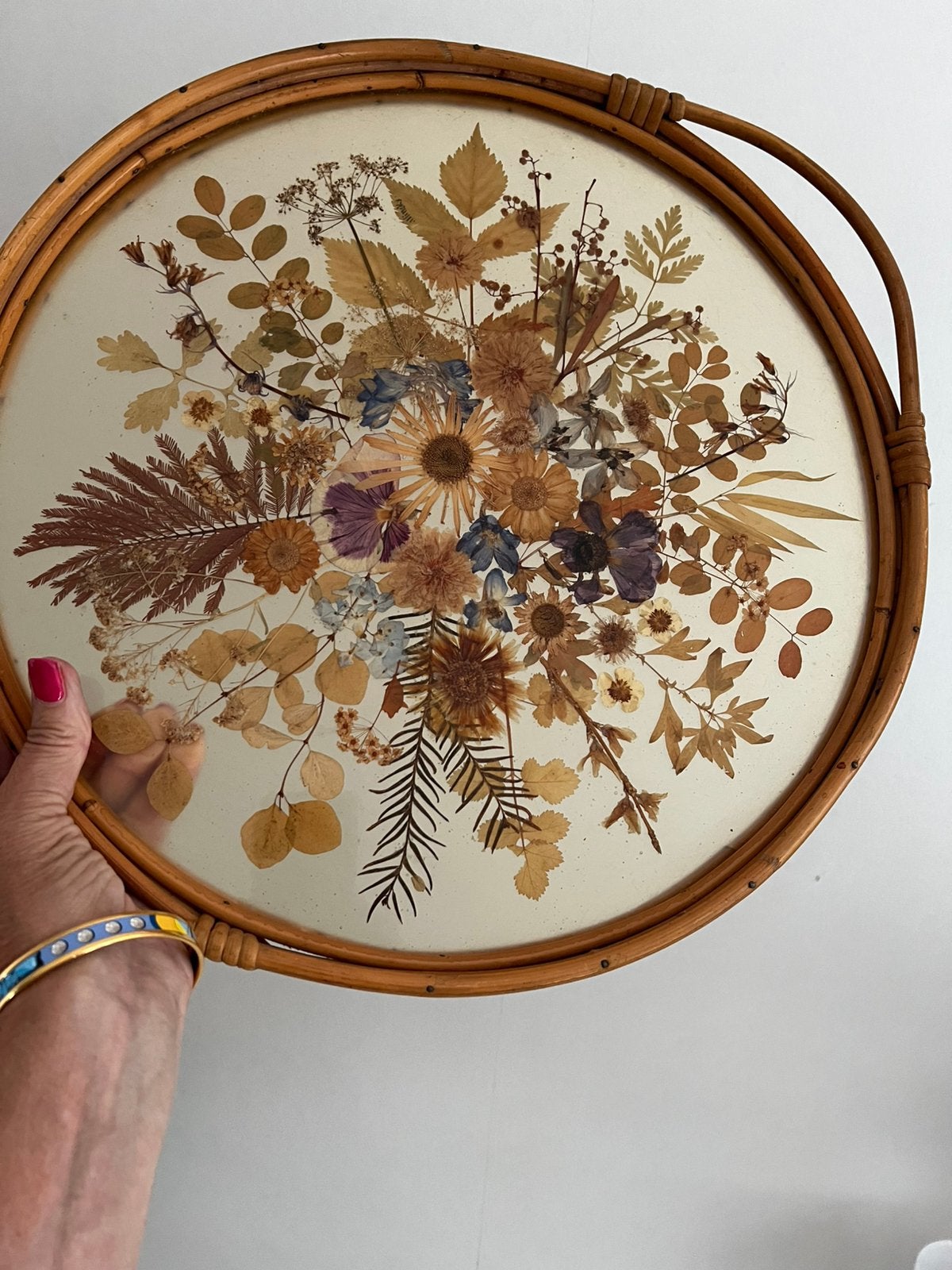 Vintage Rotan Bamboe Dienblad Droogbloemen Lucite Jaren 60, Huis en Inrichting, Woonaccessoires | Dienbladen, Gebruikt, Rond, Ophalen of Verzenden