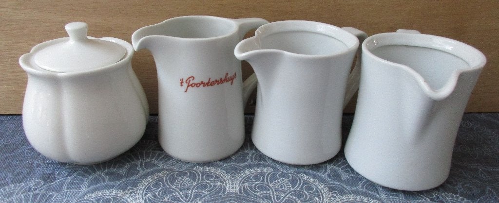 grote suikerpot / 3 grote melkkannetjes, Ophalen of Verzenden, Zo goed als nieuw, Overige stijlen, Kop(pen) en/of Schotel(s)