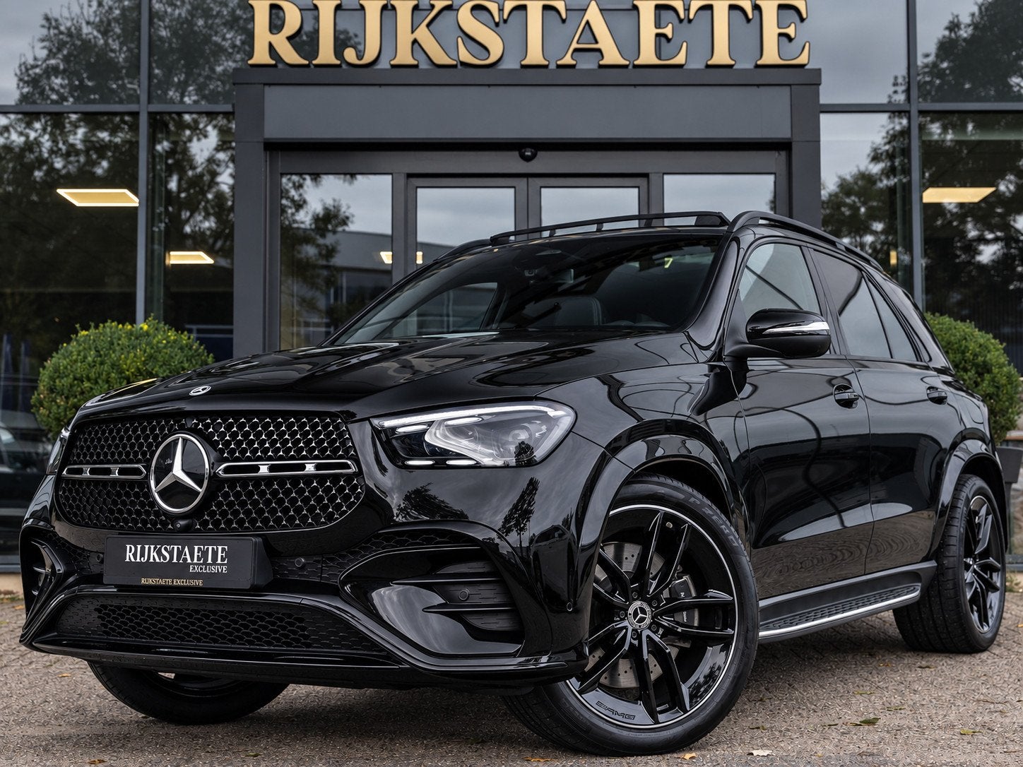 Mercedes GLE-klasse 400 e 4MATIC AMG|PANO|BURM|360°|HUD|ACC, Auto's, Automaat, Dealer onderhouden, Gebruikt, Zwart