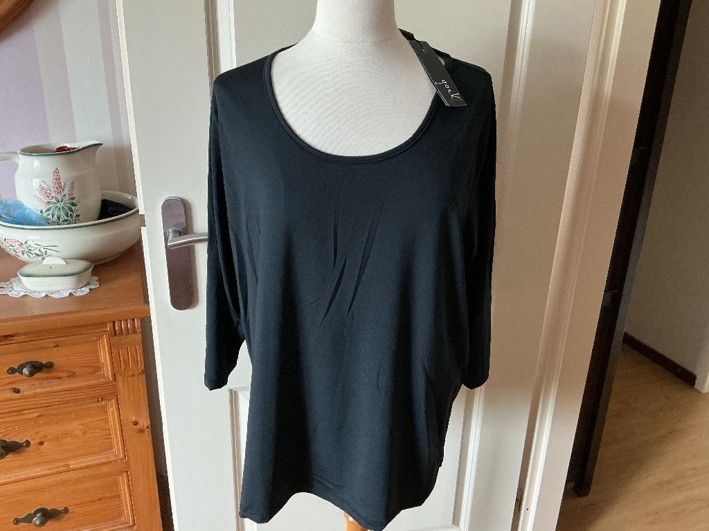 Nieuw Zwart shirt van Yoek Secrets. Maat XXL, Yoek, Zwart, Nieuw, Shirt of Top