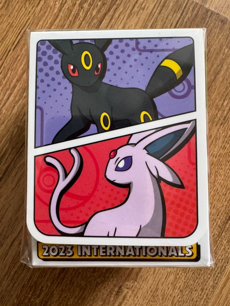 Pokemon Deck Boxen // Factory Sealed en Mint, Ophalen of Verzenden, Nieuw, Overige typen, Foil