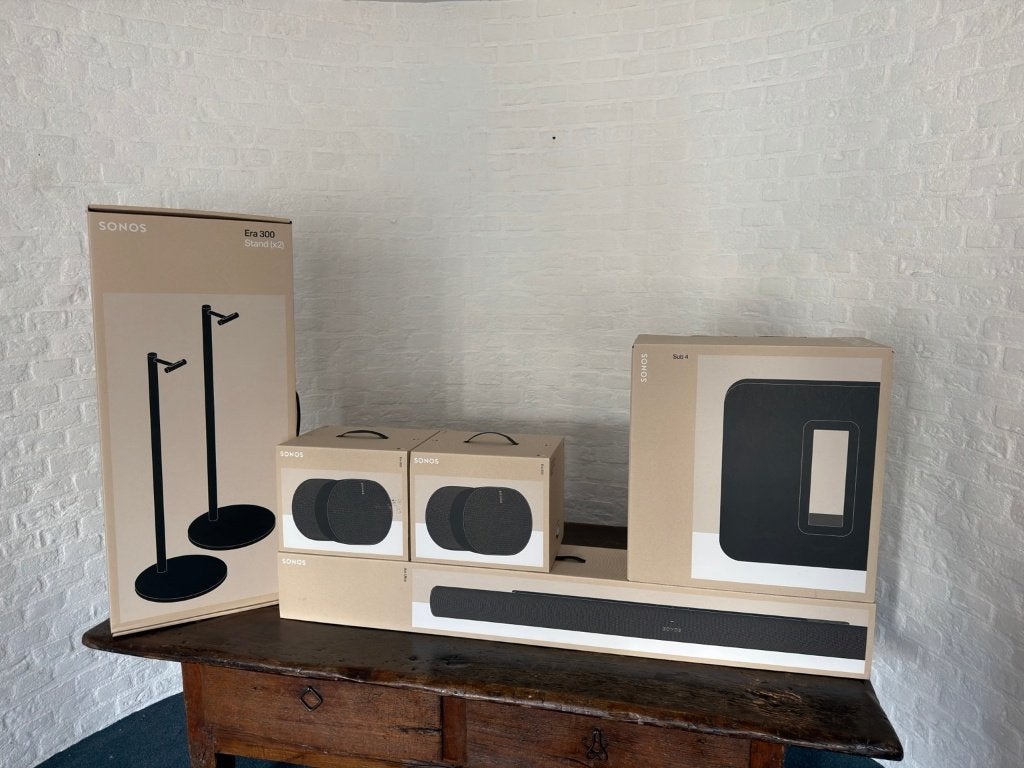 Sonos Ultimate Set | Arc Ultra + 2x Era 300 + Sub 4 + Stands