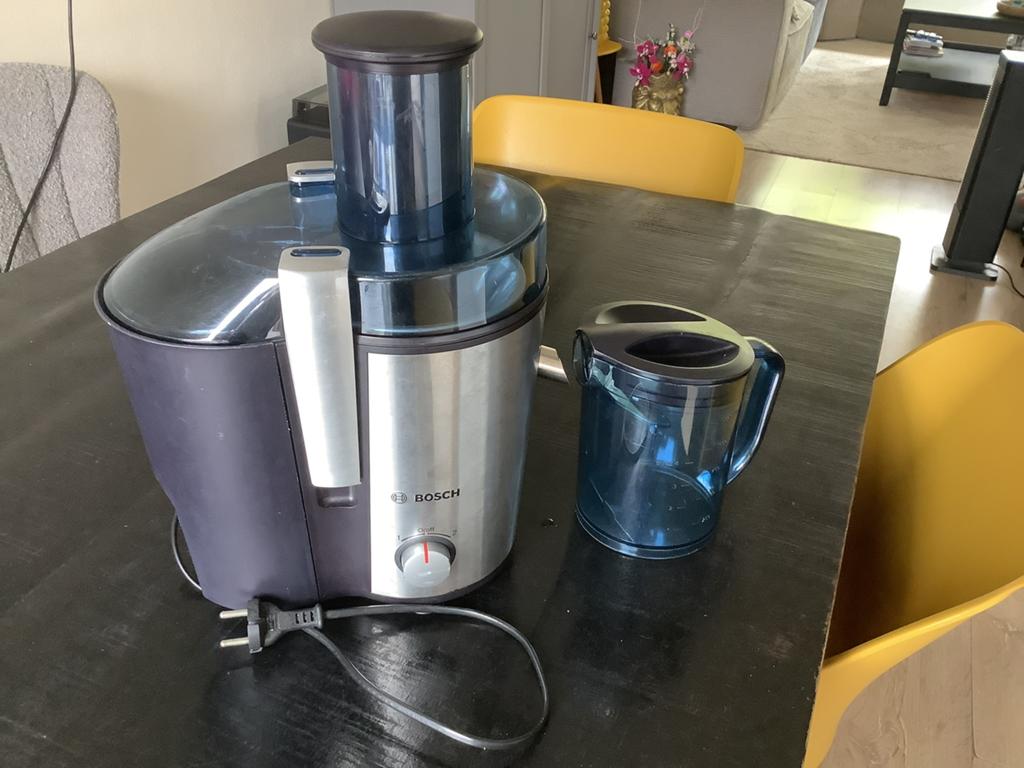 Sap centrifuge Bosch, Ophalen, Zo goed als nieuw, Elektrisch, Sapcentrifuge