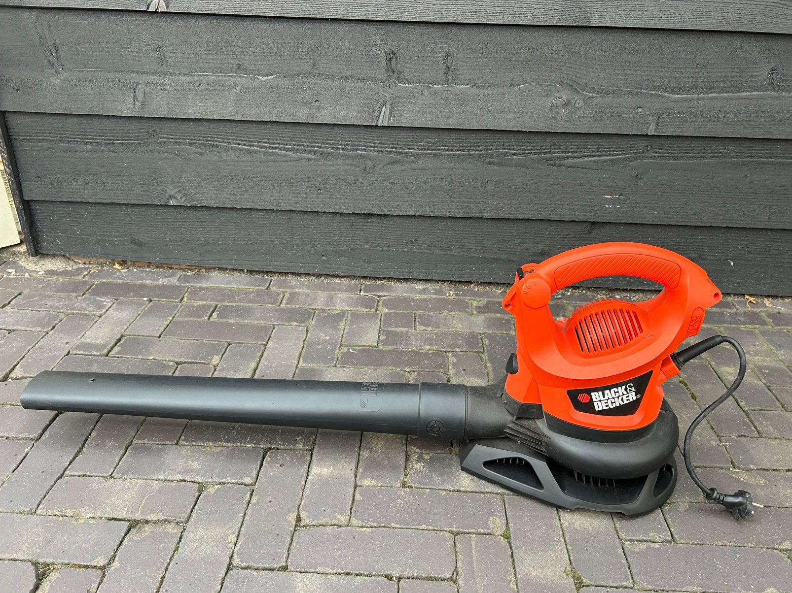 Elektrische Black&Decker bladblazer, Tuin en Terras, Ophalen, Zo goed als nieuw, Elektrisch, Handgedragen