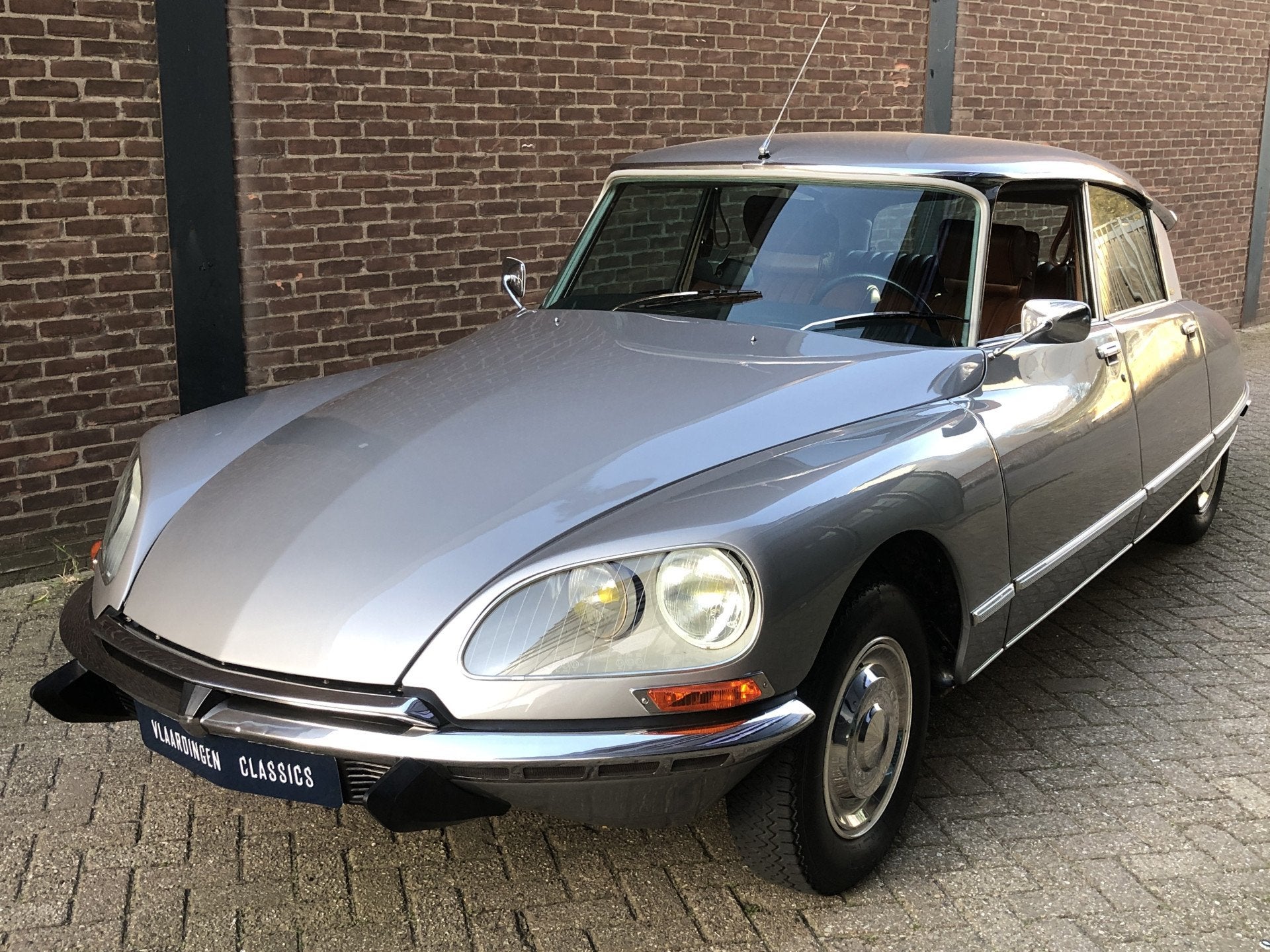 Citroën DS 23inj. Pallas 5-versnellingen. (bj 1973), Auto's, Oldtimers, Voorwielaandrijving, Citroën, Leder, Handgeschakeld