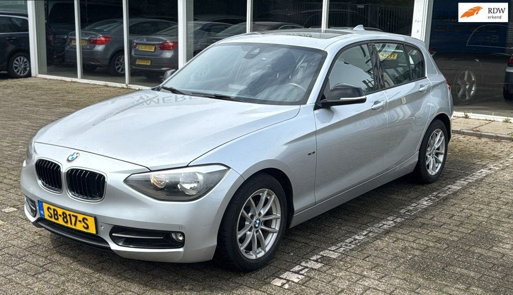 BMW 1-serie 116i Business+ Sport, 1-Serie, Euro 5, Gebruikt, Zwart