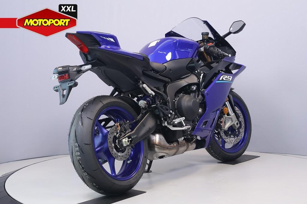 Yamaha YZF YZF-R9, Bedrijf, Sport
