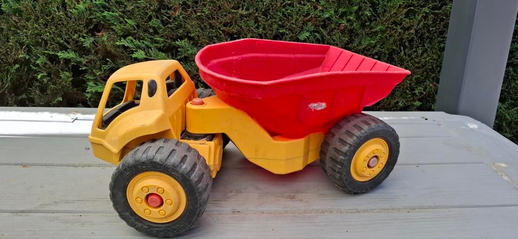 Gele en rode speelgoed kiepwagen, Kinderen en Baby's, Speelgoed | Speelgoedvoertuigen, Ophalen, Gebruikt