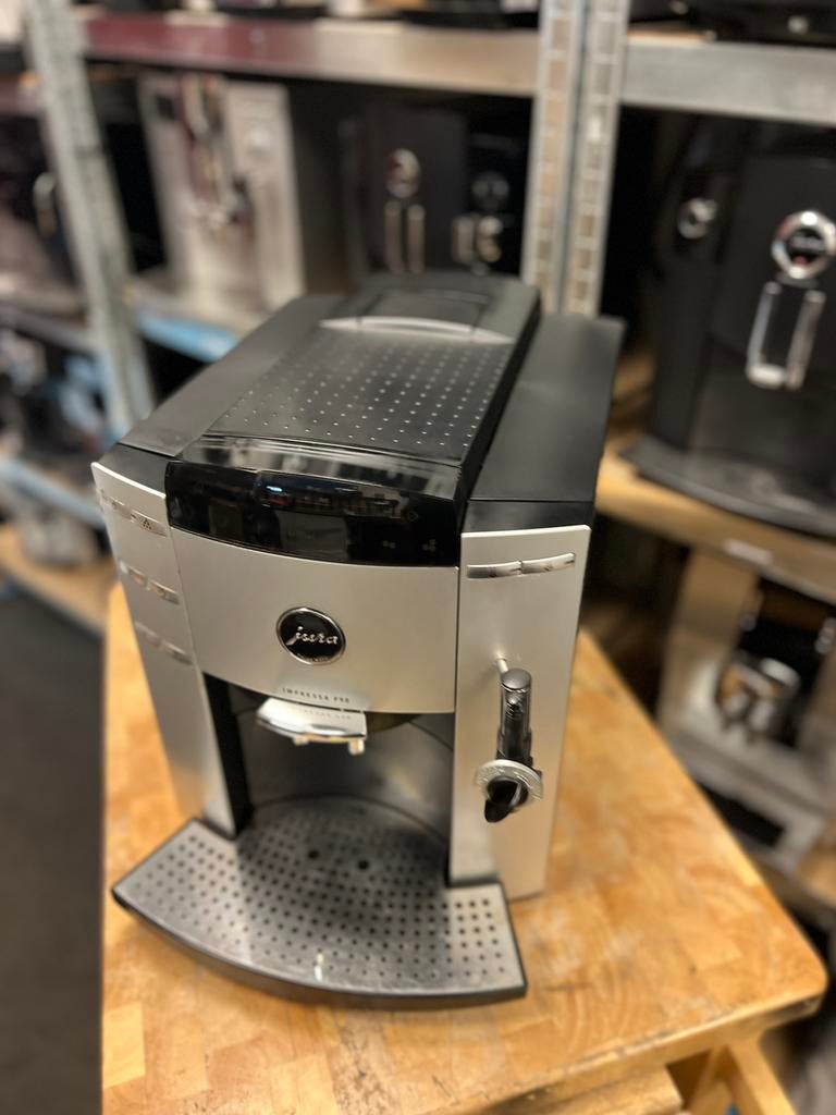 Jura f 90, Info@jura.com, 10 kopjes of meer, Koffiemachine, Ophalen of Verzenden